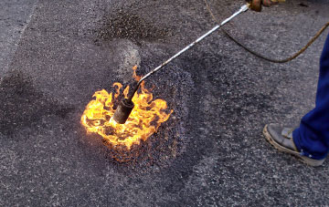 Low Hauxley flat roofing repairs